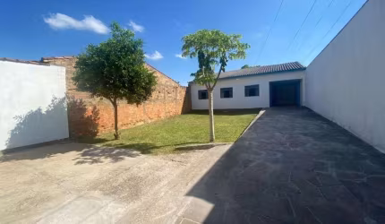 Casa com 3 dormitórios para alugar, 110 m² por R$ 2.566,00/mês - Nova Cachoeirinha - Cachoeirinha/RS