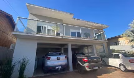 Sobrado com 3 dormitórios para alugar, 1 m² por R$ 6.670,00/mês - Jansen - Gravataí/RS
