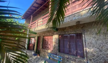 Sobrado com 3 dormitórios para alugar, 210 m² por R$ 3.435,00/mês - Parque Olinda - Gravataí/RS