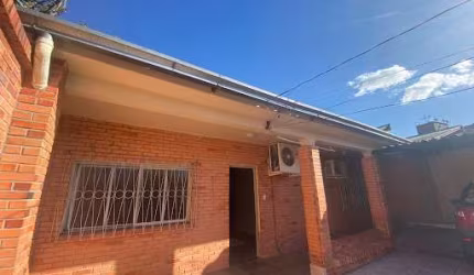 Casa com 3 dormitórios para alugar, 1 m² por R$ 5.245,00/mês - Centro - Gravataí/RS
