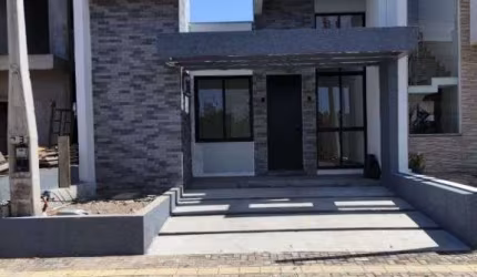 Casa com 3 dormitórios à venda, 90 m² por R$ 685.000,00 - Parque da Matriz - Cachoeirinha/RS
