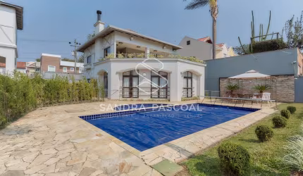 Casa à venda, 204m², Xaxim, 2 suítes, Curitiba, PR