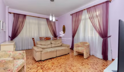 Apartamento no Centro, 109m² com 1 Vaga de Garagem