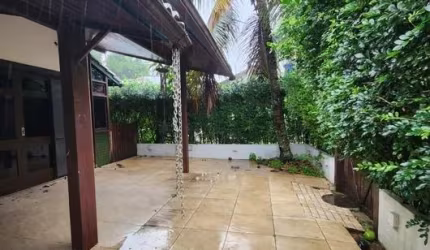 Casa Duplex - 150 m² - 4 quartos - Condomínio Residências da Praça - Vargem Grande