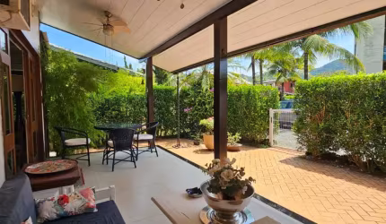 Casa Duplex - 140 m² - 4 quartos - Condomínio Residencial da Praça de Vargem Grande