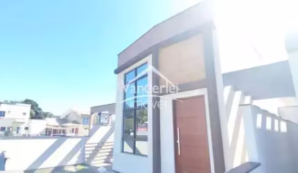 Casa com 03 quartos, sendo 01 suíte no bairro Vale Verde em Palhoça - SC