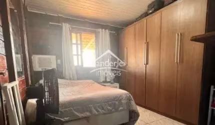 Casa de 120m² com 02 quartos. Vale Verde- Palhoça-SC