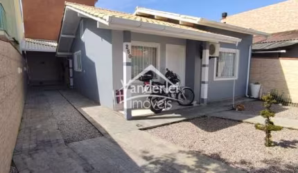 Casa  com 02 quartos no bairro São Sebastião em Palhoça - SC