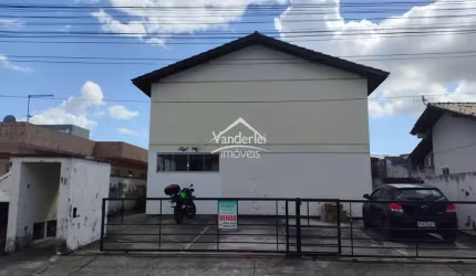 Sobrado com 02 quartos no bairro Barra do Aririú em Palhoça - SC