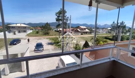 Apartamento superior mobiliado de 03 quartos sendo 01 suíte a poucos metros da Praia da Pinheira em Palhoça - SC