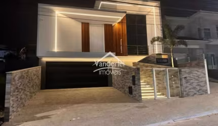 Casa Alto Padrão 240,37 m² no Lot Pedra Branca em Palhoça-SC