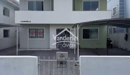 Apartamento com 02 quartos no Portal da Barra no bairro Barra do Aririu em Palhoça - SC