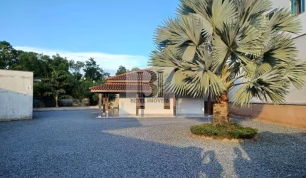 Casa para Venda em Jaraguá do Sul / SC no bairro Barra do Rio Cerro