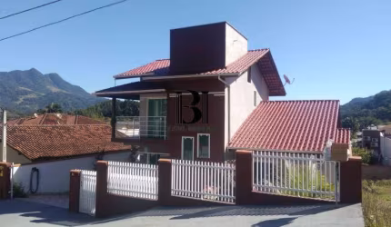 Casa para Venda em Guaramirim / SC no bairro Nova Esperança
