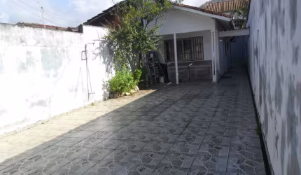 Casa geminada em Solemar - Praia Grande - perto praia