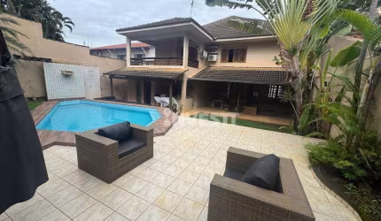 Sobrado RESIDENCIAL OU COMERCIAL - Setor Sul - Goiânia/GO