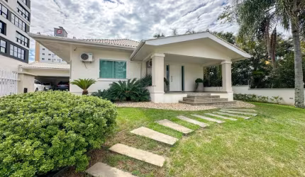Alugo Linda Casa Comercial com (06 salas) - Bairro Itoupava Seca
