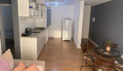 Alugo Apartamento Mobiliado 02 Quartos, Sacada com Churrasqueira - Bairro Centro