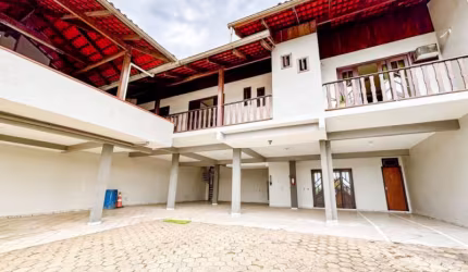 Alugo Ampla Casa Residencial/Comercial, 305m² - Bairro Badenfurt