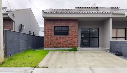 Vendo Casa com 02 Quartos, Bairro Testo Salto - Blumenau