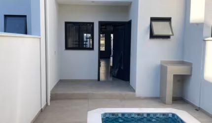 endo Sobrado com Piscina, 03 Quartos - Bairro Velha