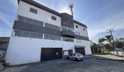 Apartamento para locação no bairro Itoupava Central.