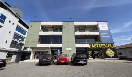 Sala comercial para locação no bairro Itoupava Central