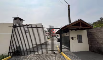 Casa com 2 quartos à venda na Rua Fioravante Zocolotti, Itália, São José dos Pinhais, 50 m2 por R$ 360.000