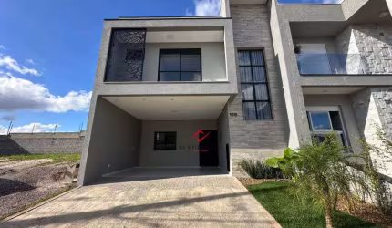 Casa com 3 quartos à venda na Costeira, São José dos Pinhais  por R$ 890.000