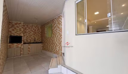 Casa com 2 quartos à venda no Iná, São José dos Pinhais , 56 m2 por R$ 320.000