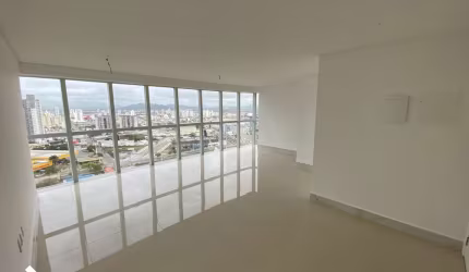 Sala comercial para alugar na Cônego Tomáz Fontes, 145, Centro, Itajaí por R$ 4.000
