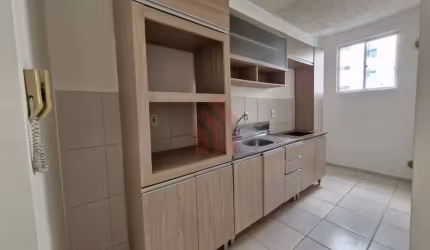 Apartamento com 2 quartos para alugar na Fermino Vieira Cordeiiro, 1284, Espinheiros, Itajaí por R$ 2.500