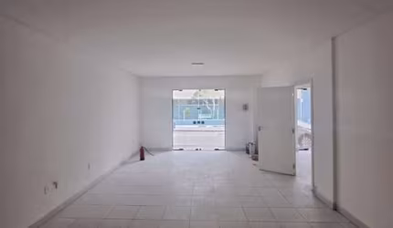 Sala comercial para alugar na Rua Franklin Máximo Pereira, 79, Centro, Itajaí por R$ 4.500