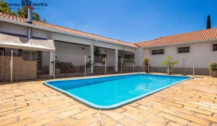 Casa com 3 quartos à venda na Natanael Galvão Batista, 79, Jardim Tropical, Resende por R$ 950.000