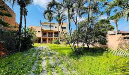 Terreno com 630m² à venda nas Palmeiras em Cabo Frio/RJ