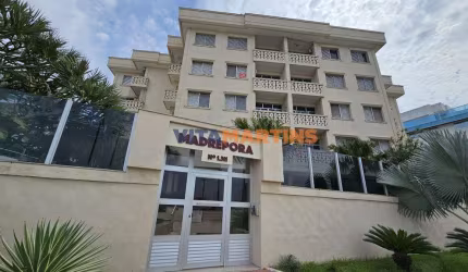 Apartamento de 97m², totalmente mobiliado com 3 quartos (1 suíte) por R$ 1.100.000,00 na Praia do Forte em Cabo Frio-RJ