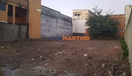 Terreno de 450m² no bairro Jardim Caiçara por R$ 480.000,00
