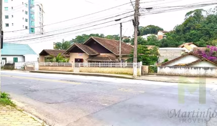 Terreno comercial à venda no Itoupava Norte, Blumenau  por R$ 650.000