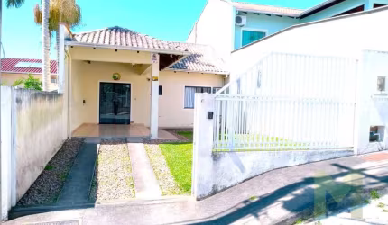 Casa com 2 quartos à venda no Nova Esperança, Blumenau , 130 m2 por R$ 350.000