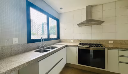 AMPLO APARTAMENTO TORRE MADRI