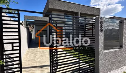 Casa à Venda no Bairro Capela Velha, Araucária