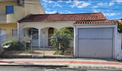 Casa à venda no bairro Barreiros - São José/SC