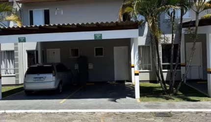 Sobrado a venda em condomínio fechado com 2 dorm. Sertão do Maruim - São José