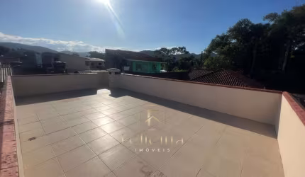 Oportunidade Casa térrea com amplo espaço nos fundos e área gourmet