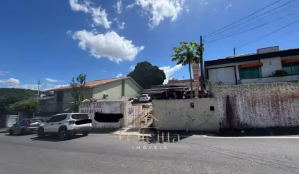 Terreno a venda no bairro Barreiros em São José/SC