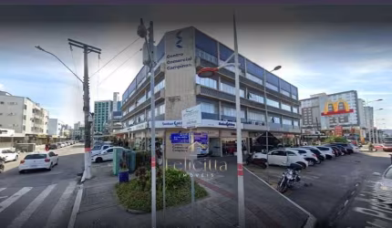 Sala Comercial no bairro Campinas em São José/SC
