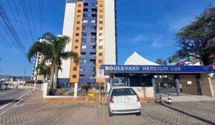 Apartamento em 03 dormitórios, sendo 01 suíte em Capoeiras, Florianópolis/SC
