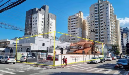 Terreno à venda, 372 m² por R$ 2.500.000,00 - Campinas - São José/SC