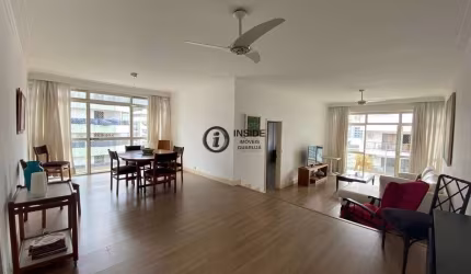 Apartamento reformado na praia da pitangueiras
