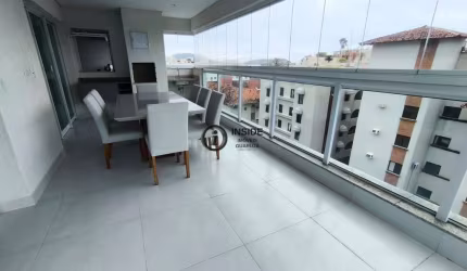 Apartamento com 3 suites e vista para o mar